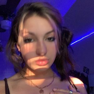 Meet your Posher, Gabby